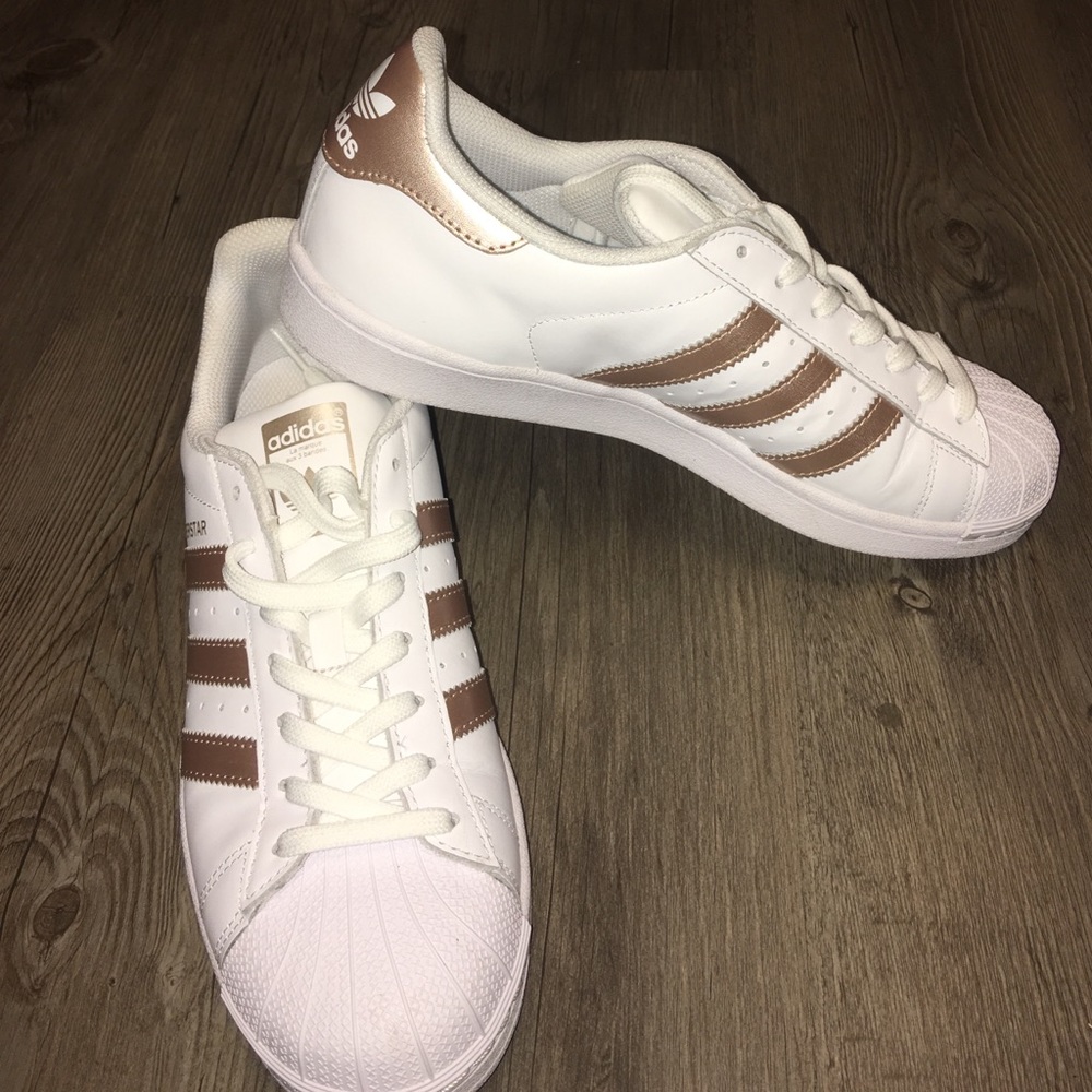 Superstar Adidas in Rose Gold