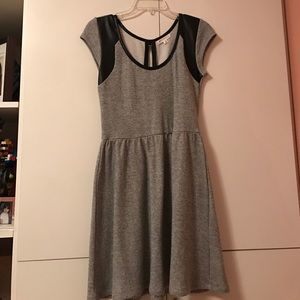 Simple gray dress 👗