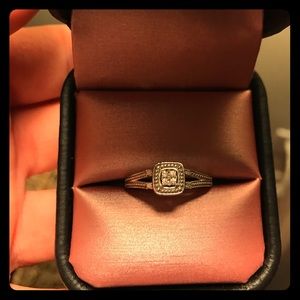 Sterling Silver diamond cut size 8 ring