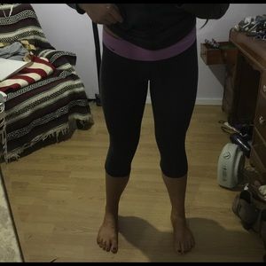 Cropped Nike gray purple workout pants grey