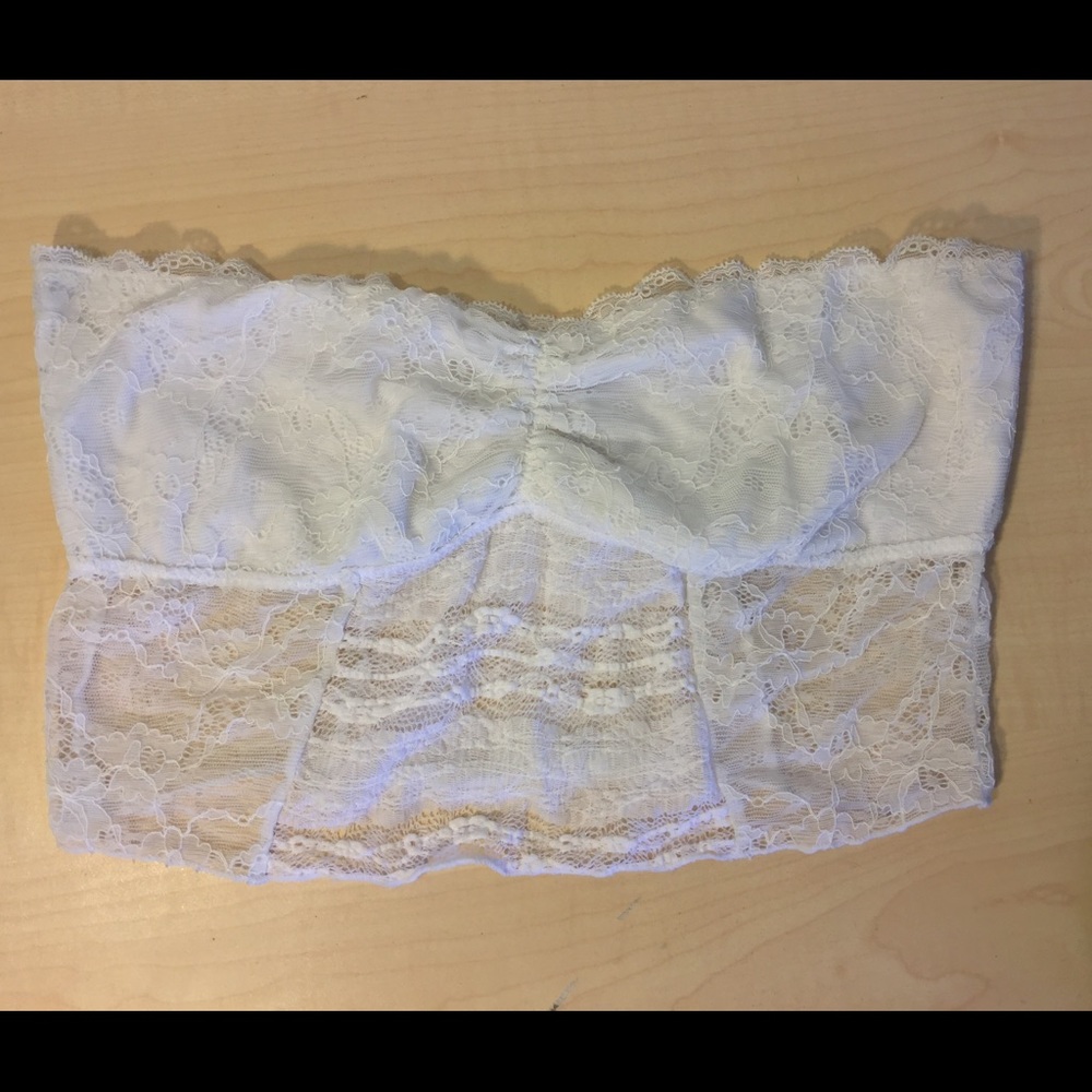 NWOT Free People Scallop Galloon Lace Bandeau