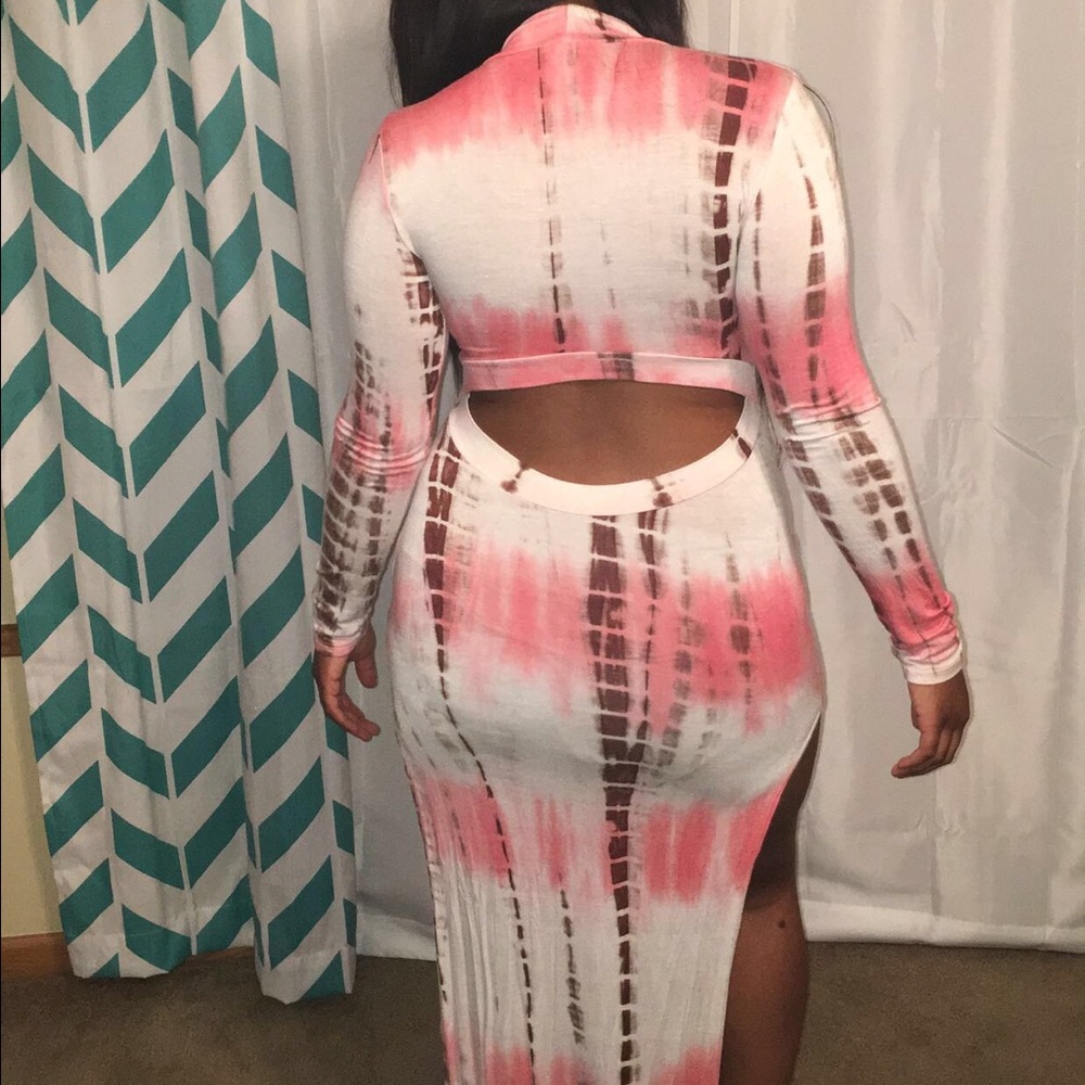 Dress - Picture 3 of 4