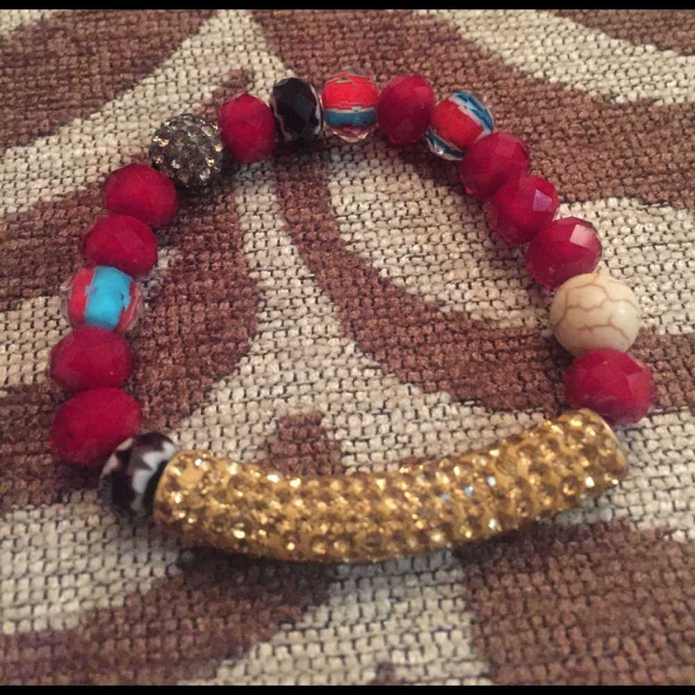 Handmade! All glass beaded stretch w pave bar