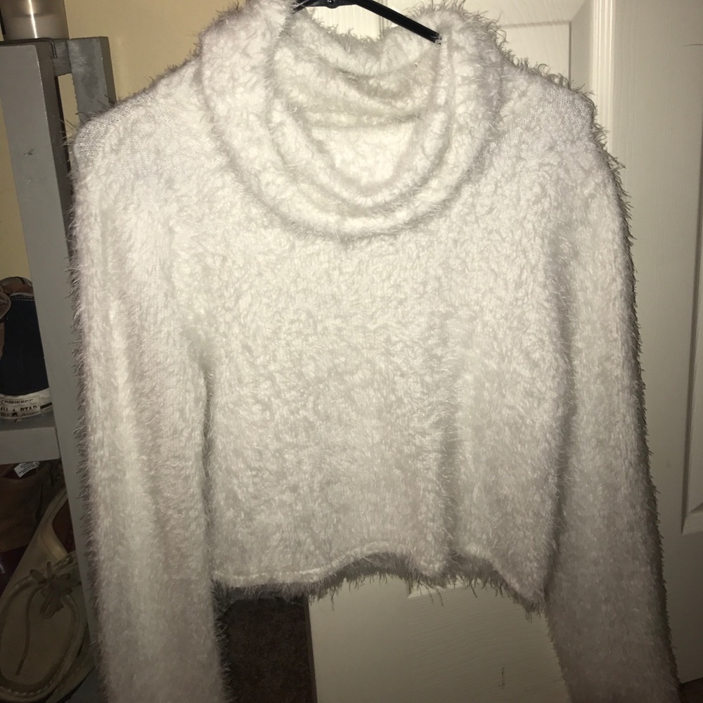 gianni bini sweater crop top