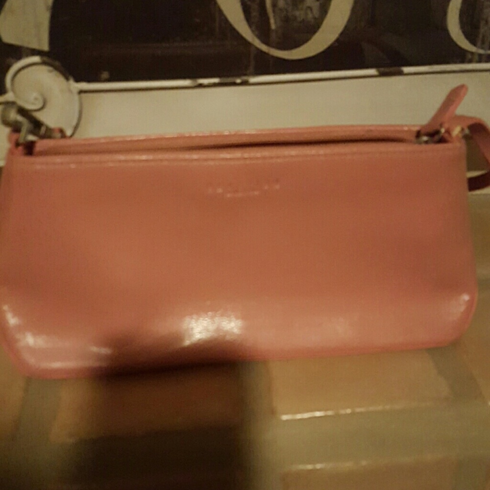 Pink kenneth cole purse