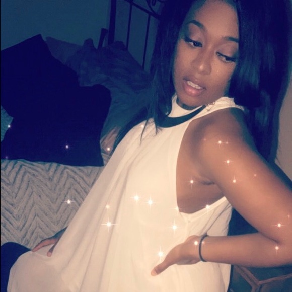 Dress - Picture 4 of 4