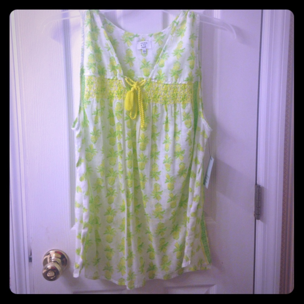 Crown & Ivy Beach tunic top
