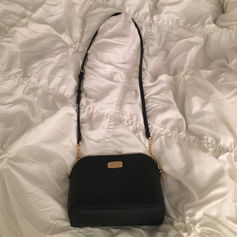 Michael kors crossbody