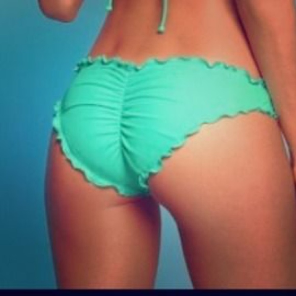 Victoria Secret ruffle cheeky bottoms