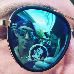 Meet your Posher, Scott