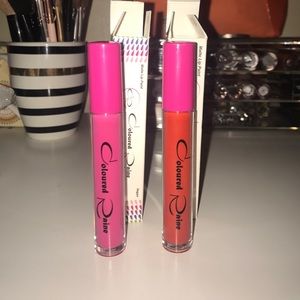 Coloured Raine matte lip paint