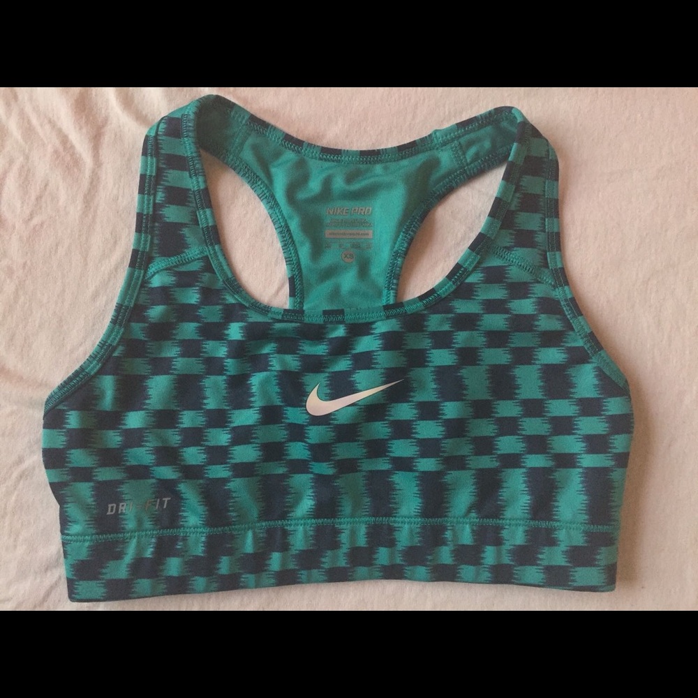 Nike sports bras in many different colors