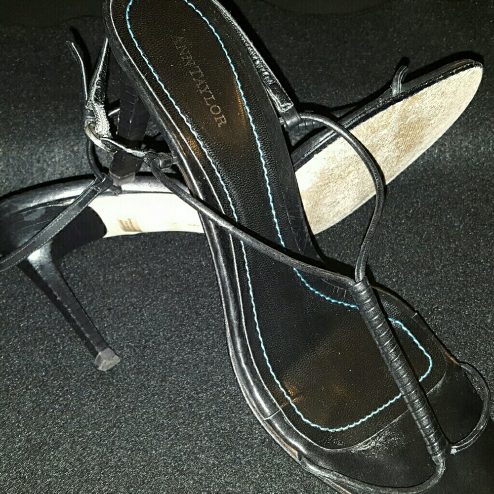 Beautiful simple black low heel sandal