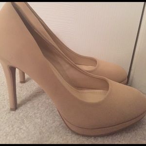 Tan heels