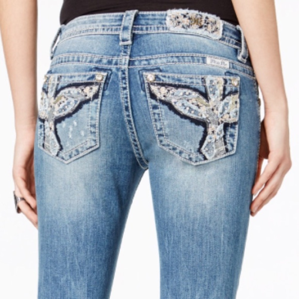 Miss Me Medium Wash Embroidered Ripped Bootcut NWT - Picture 3 of 4