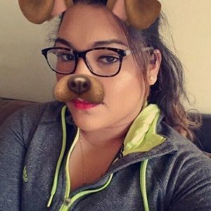 Meet your Posher, Leticia