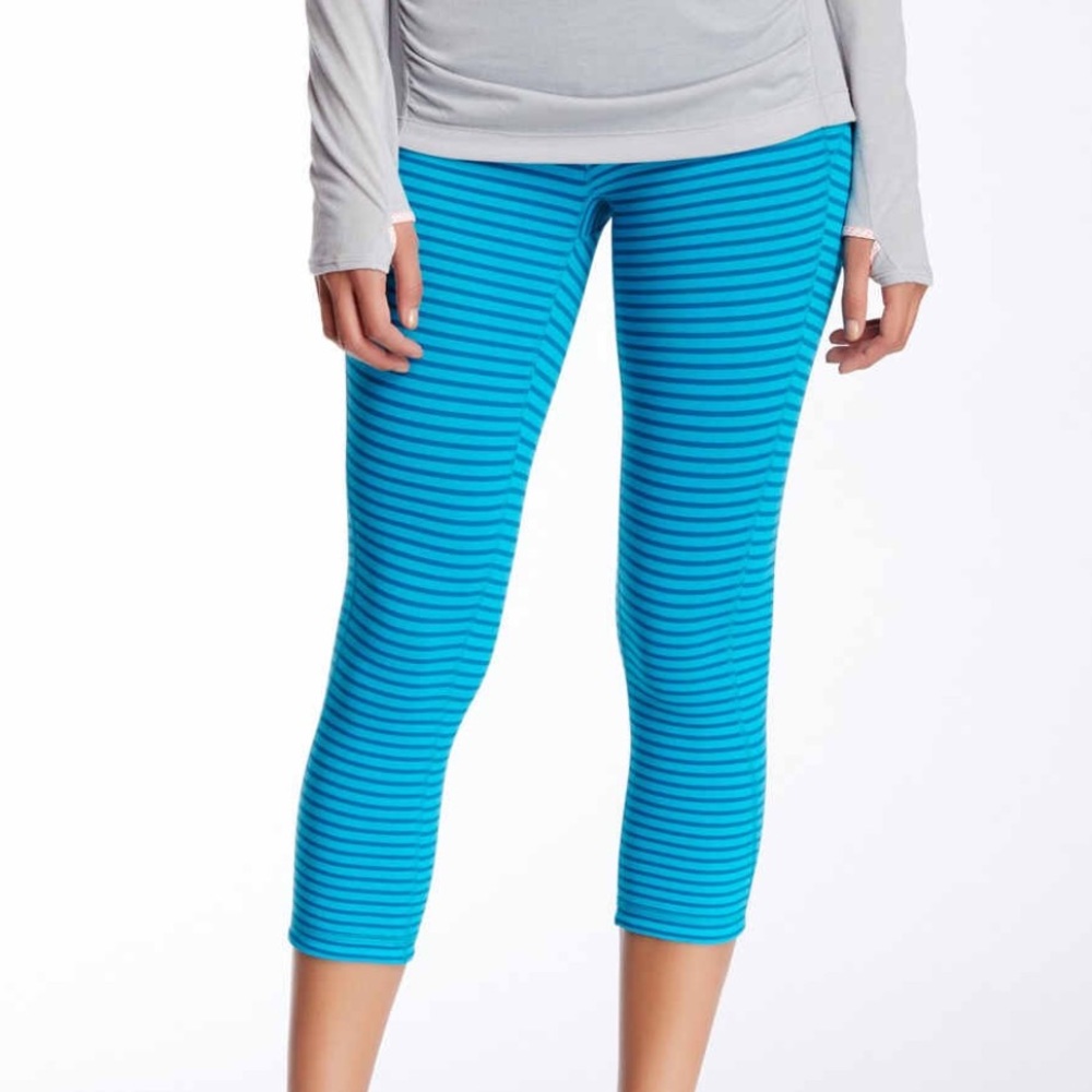 New Balance workout crop