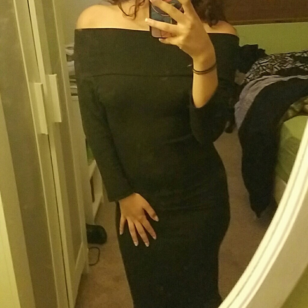 Classy black dress - Picture 2 of 3