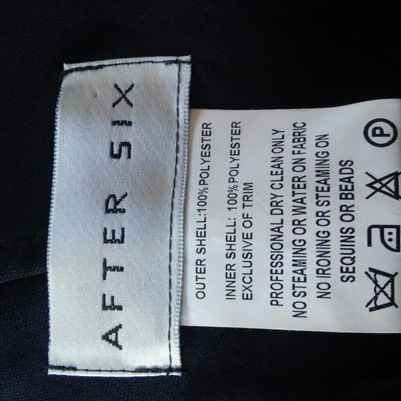 Dress - Picture 7 of 7