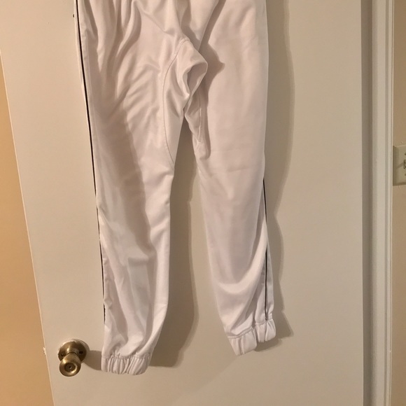 Joggers - Picture 4 of 4