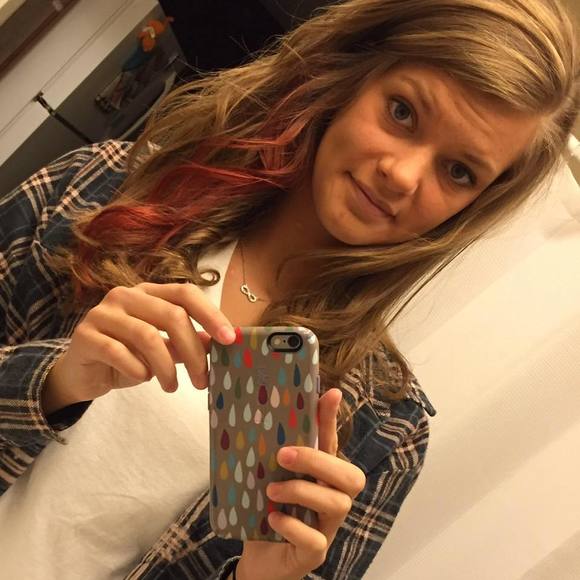 Meet your Posher, Taylor - Picture 1 of 1