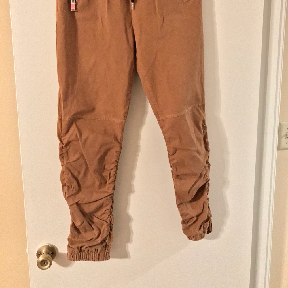 Joggers - Picture 2 of 4