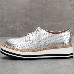 steve madden vassar silver platform sneakers