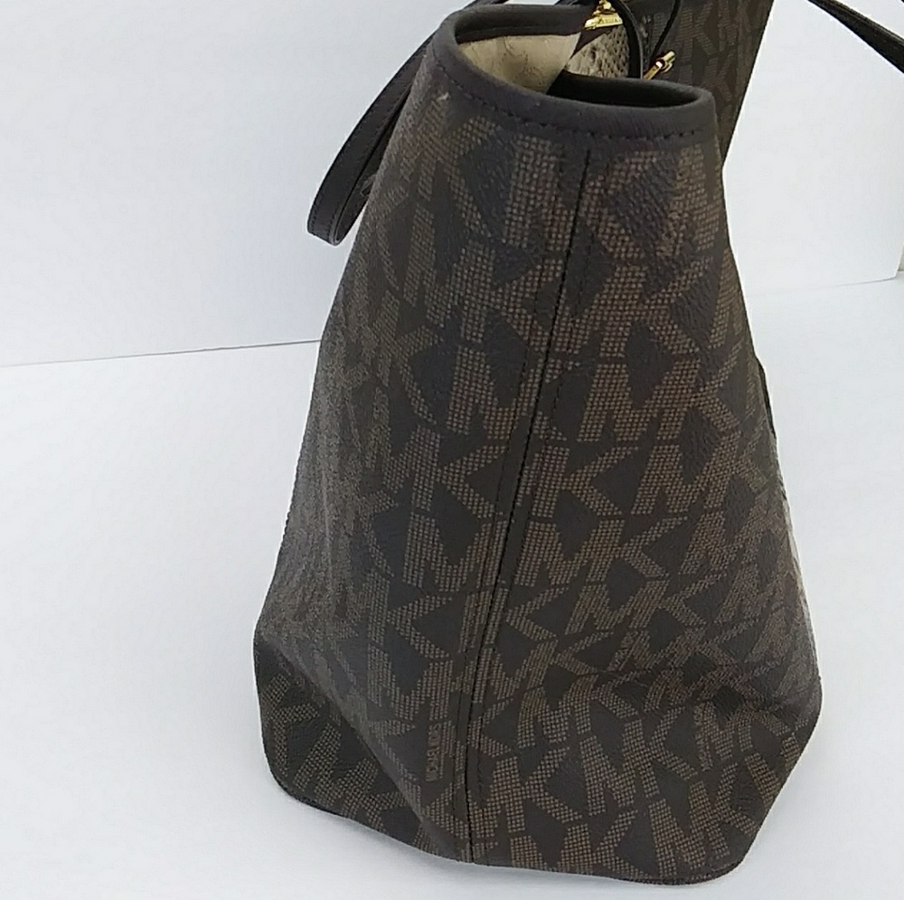 ⚡SOLD on E⚡AUTHENTIC MK JET SET TRAVEL PYTHON TOTE - Picture 4 of 8