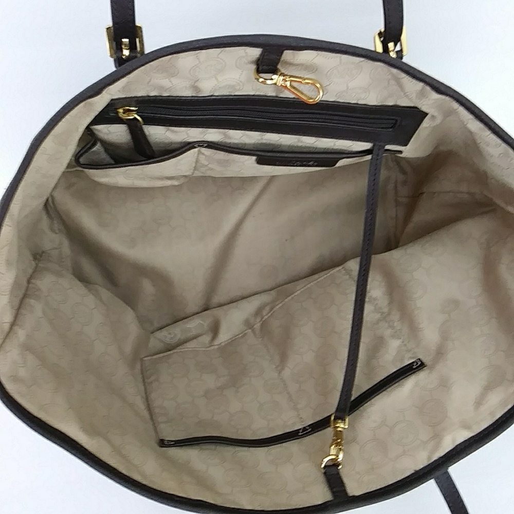 ⚡SOLD on E⚡AUTHENTIC MK JET SET TRAVEL PYTHON TOTE - Picture 5 of 8