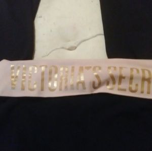 2 pairs of Vs yoga pants