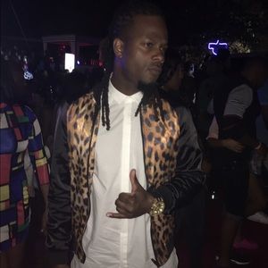 Meet your Posher, Dwayne