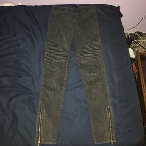 Very flattering jeggings