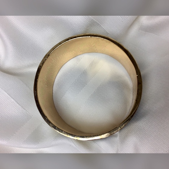 Vintage Black and Cream Designer Bangle - Picture 4 of 8