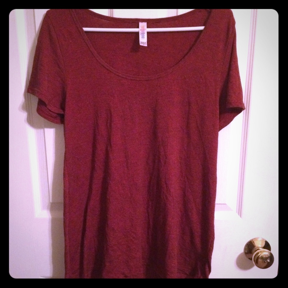  LuLaRoe Classic T Small Red and Black Stripe