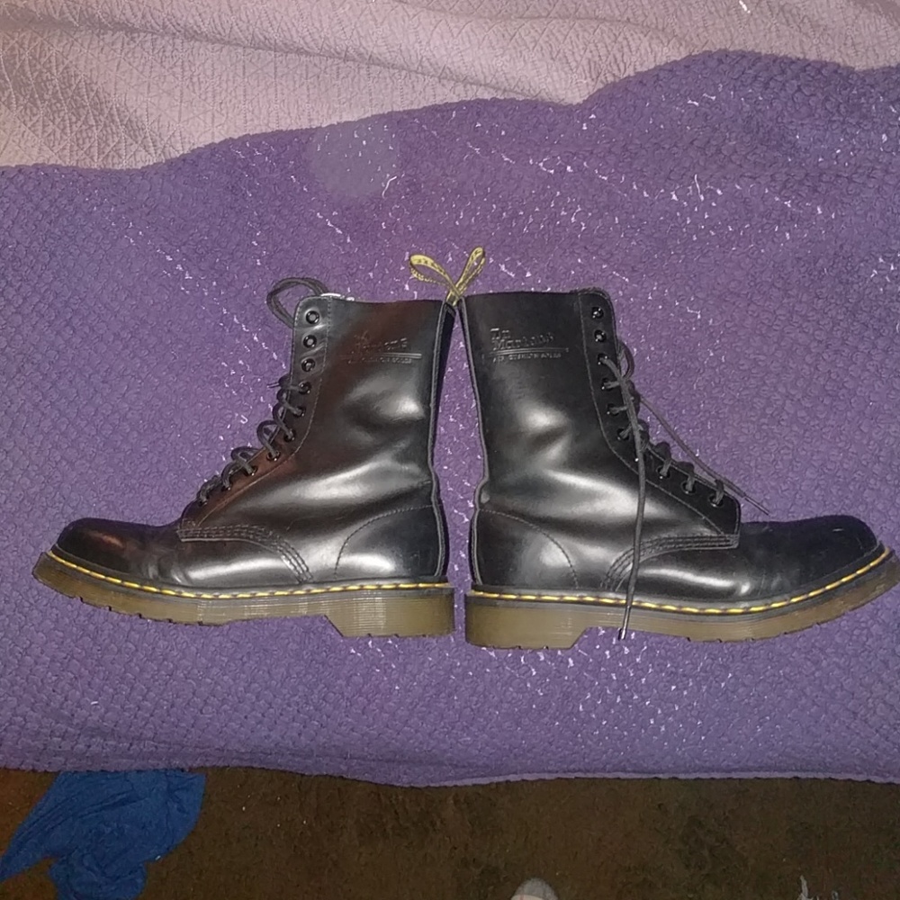 Original Dr.Martins size 9