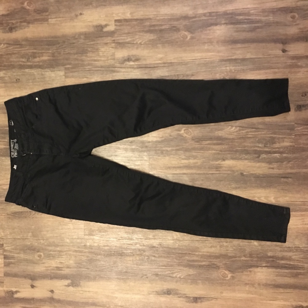 High-waisted black skinny jeans