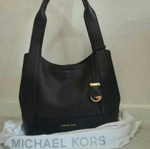MK Marlon Black Venus Leather Shoulder Bag