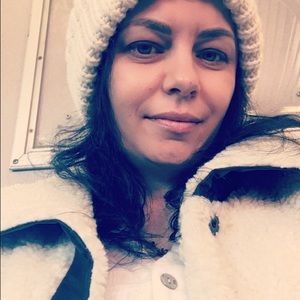 Meet your Posher, Mariola