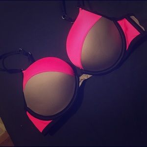 Very lightly worn. 2x maybe. Just not my size.