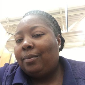 Meet your Posher, Adriane