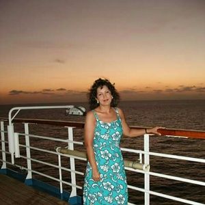 Meet your Posher, Leticia