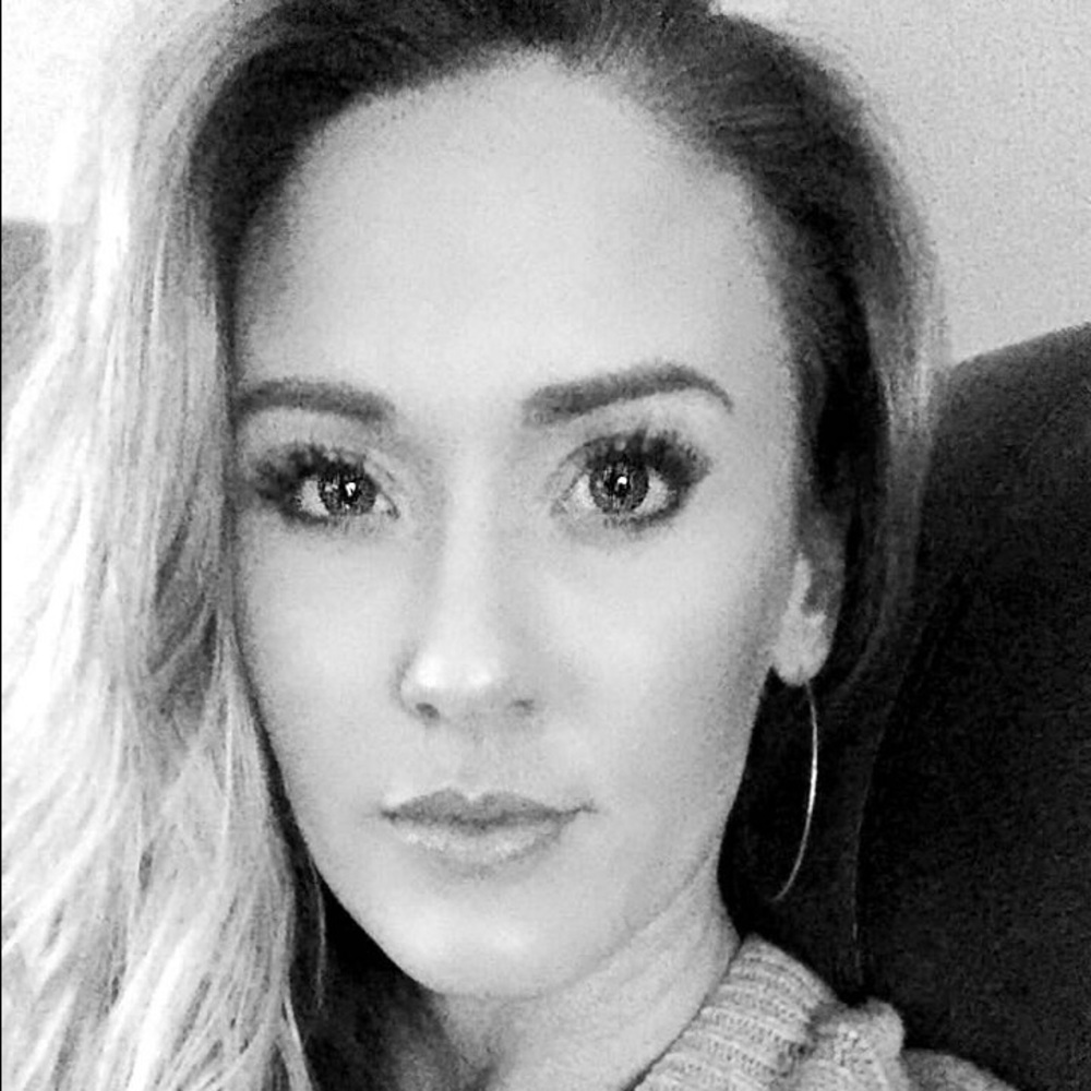 Meet your Posher, Andrea