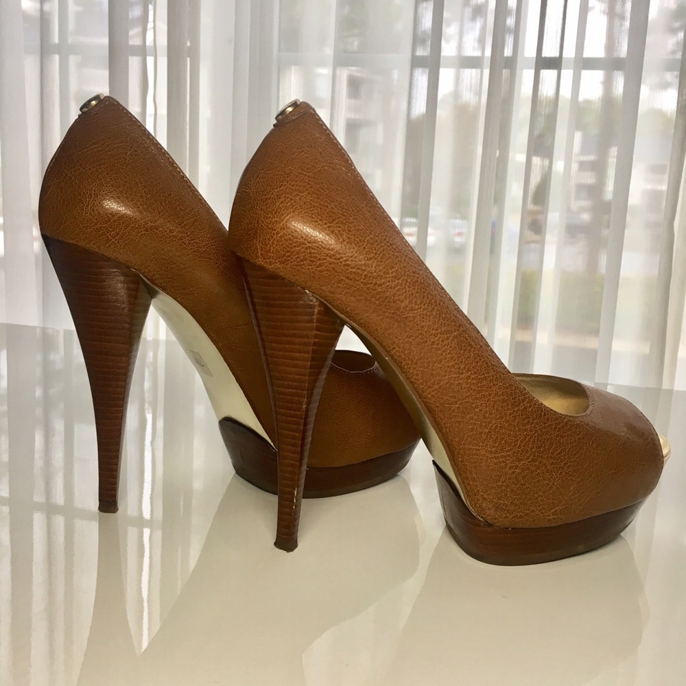 Michael Kors Presley Platform in Luggage