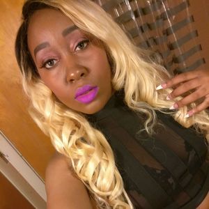 Meet your Posher, Karii