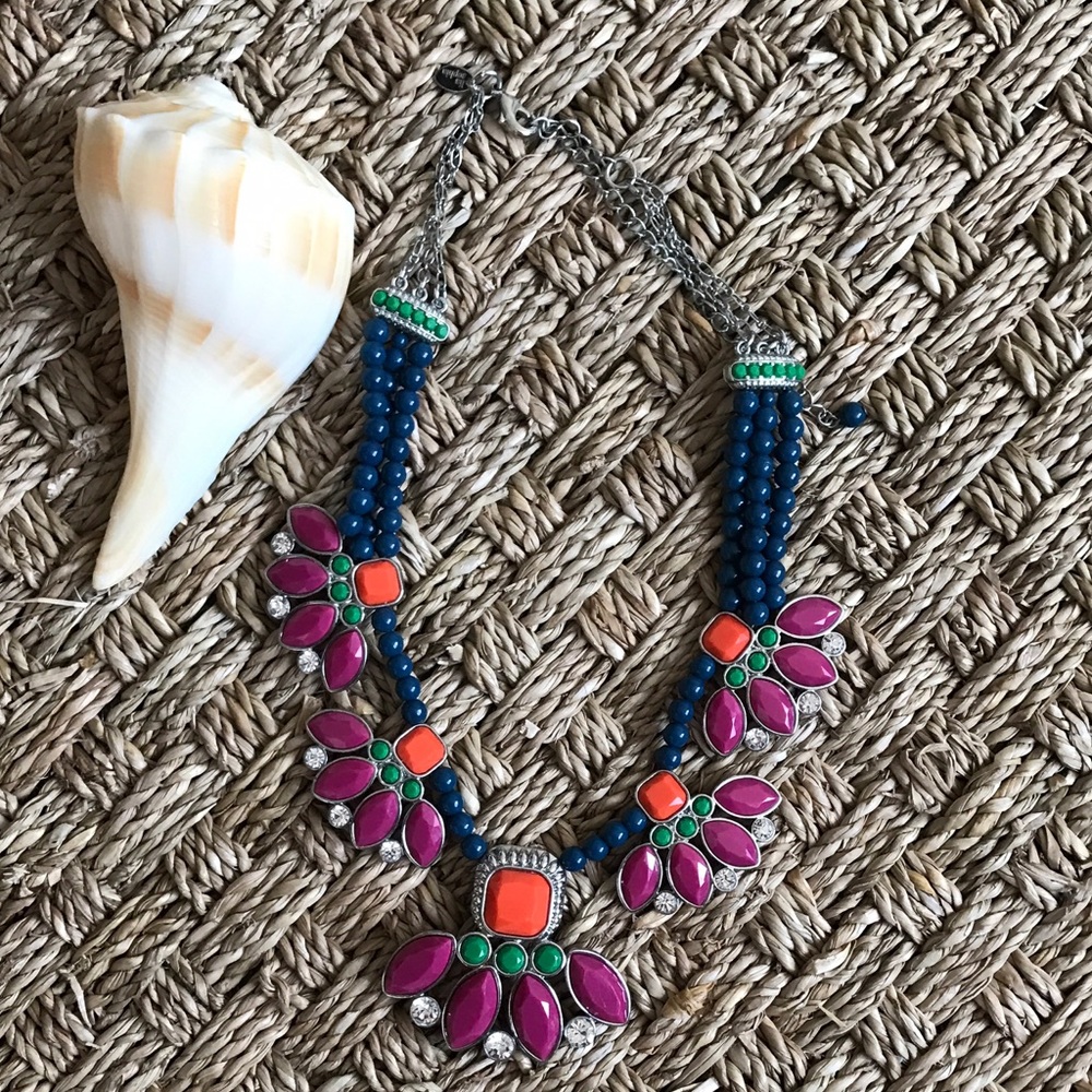 ✨RARE✨ Lia Sophia happy hour necklace