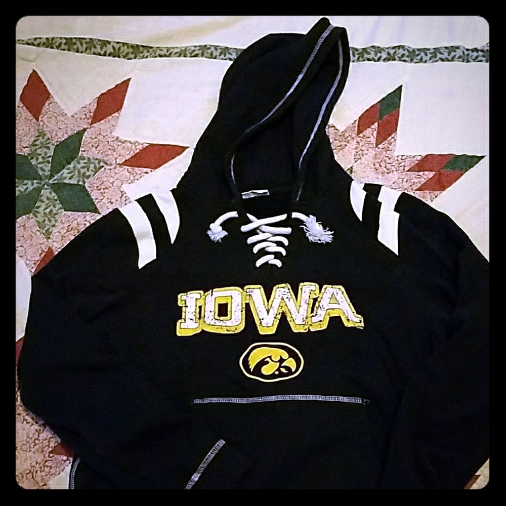 Very cute Hawkeye Hoodie!!