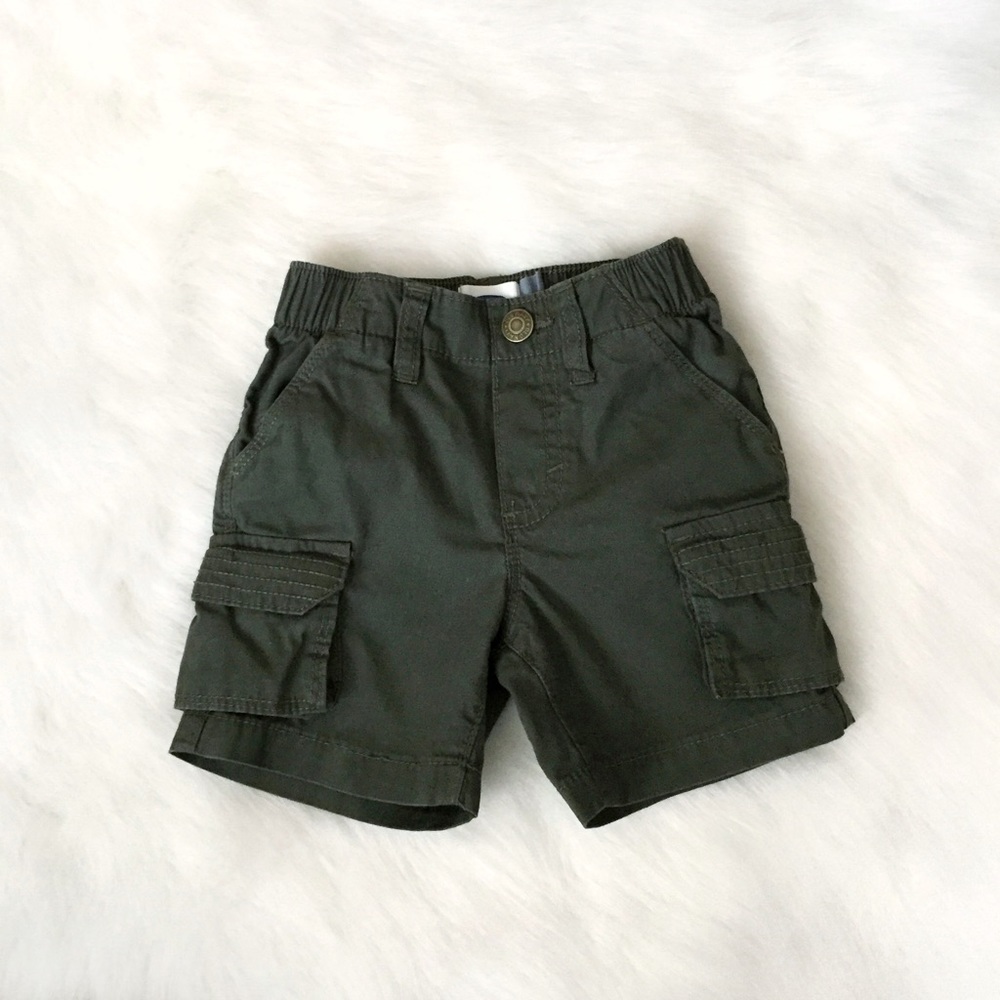 Old Navy cargo shorts