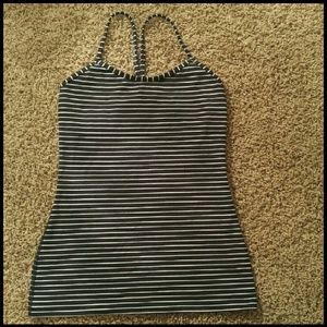 Lululemon black and white tank!