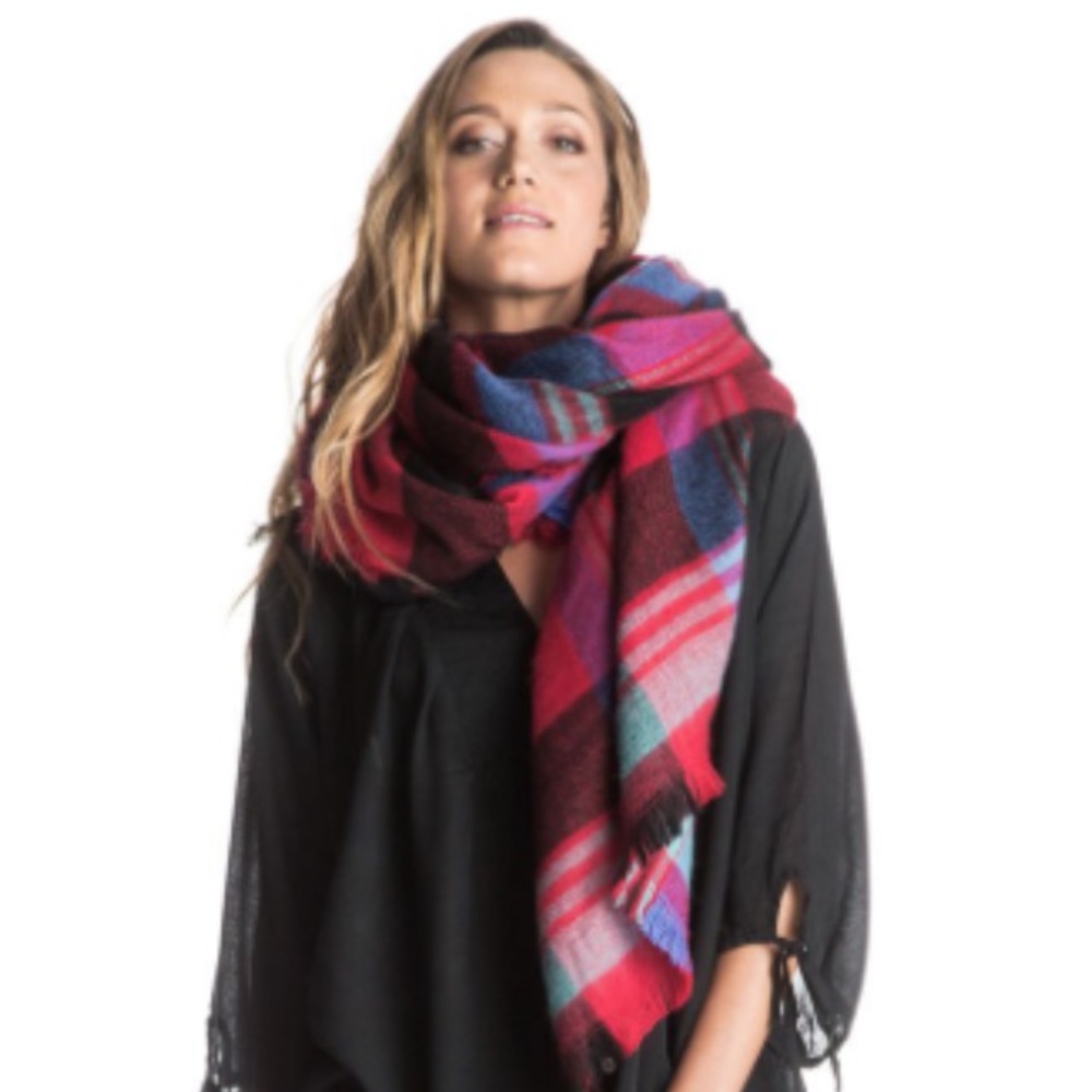 💥FINAL Roxy Plush Scarf - Plaid New w orig wrap