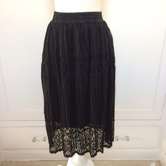 Black Lace Pleated Midi-Skirt New - Picture 3 of 8